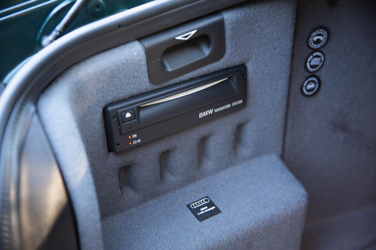 2000 BMW M5