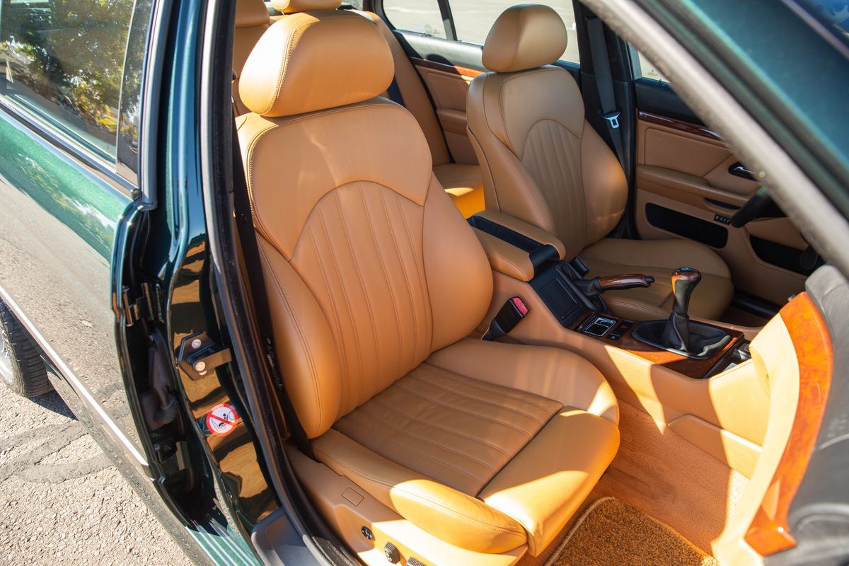2000 BMW M5