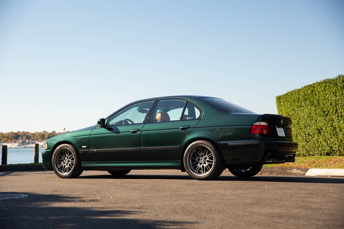 2000 BMW M5