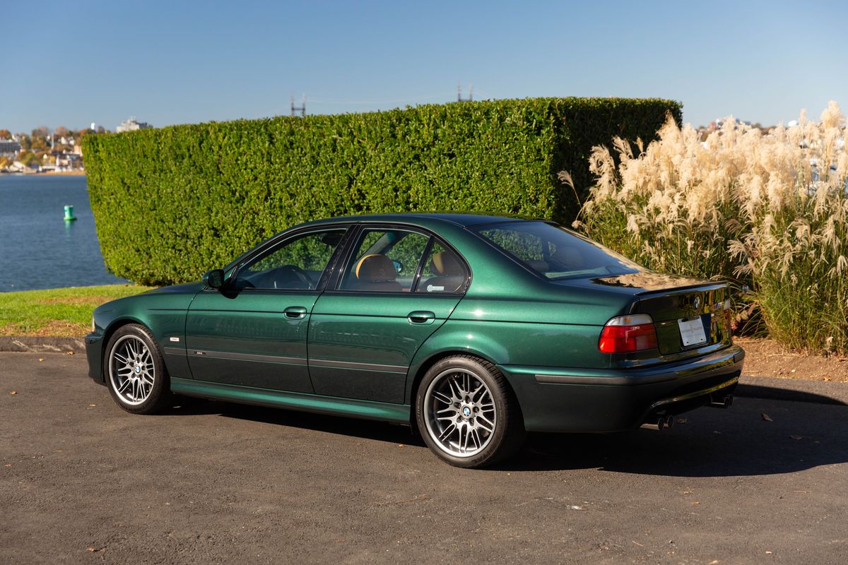 2000 BMW M5