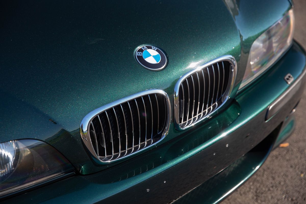2000 BMW M5