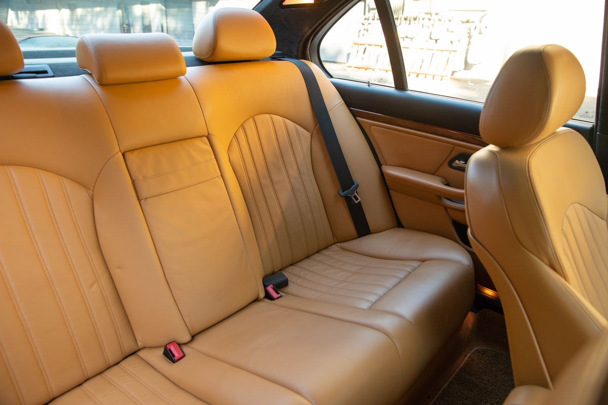 2000 BMW M5