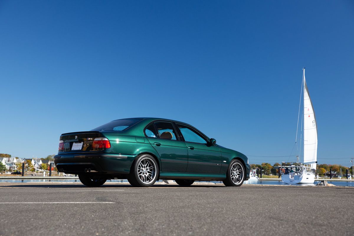 2000 BMW M5