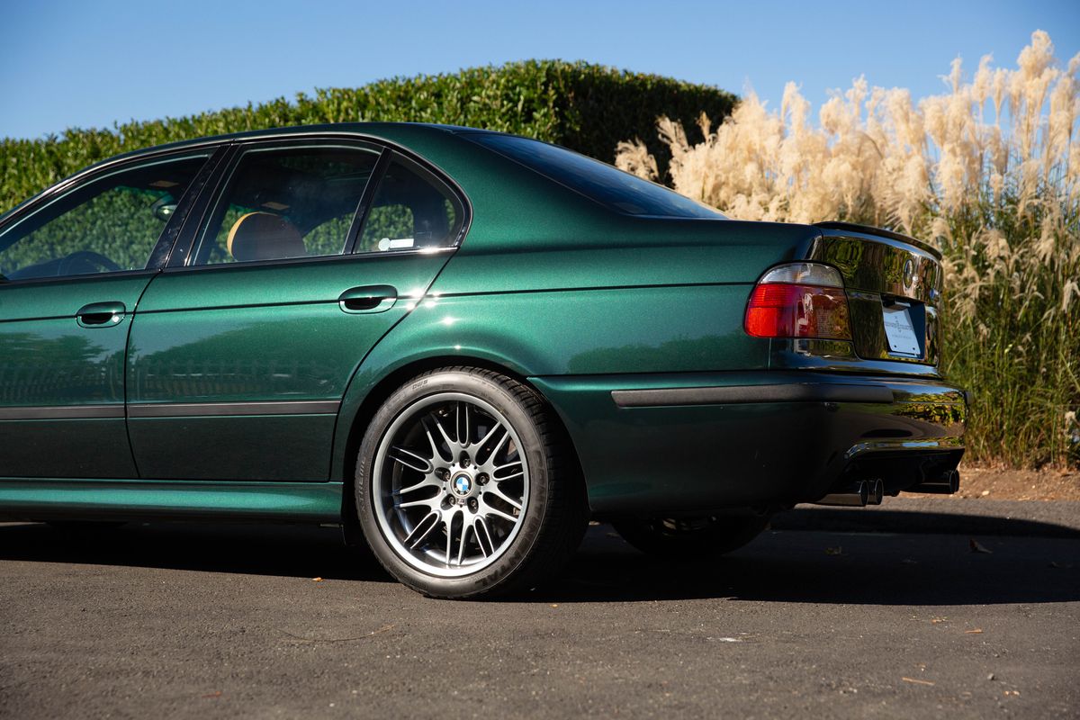 2000 BMW M5