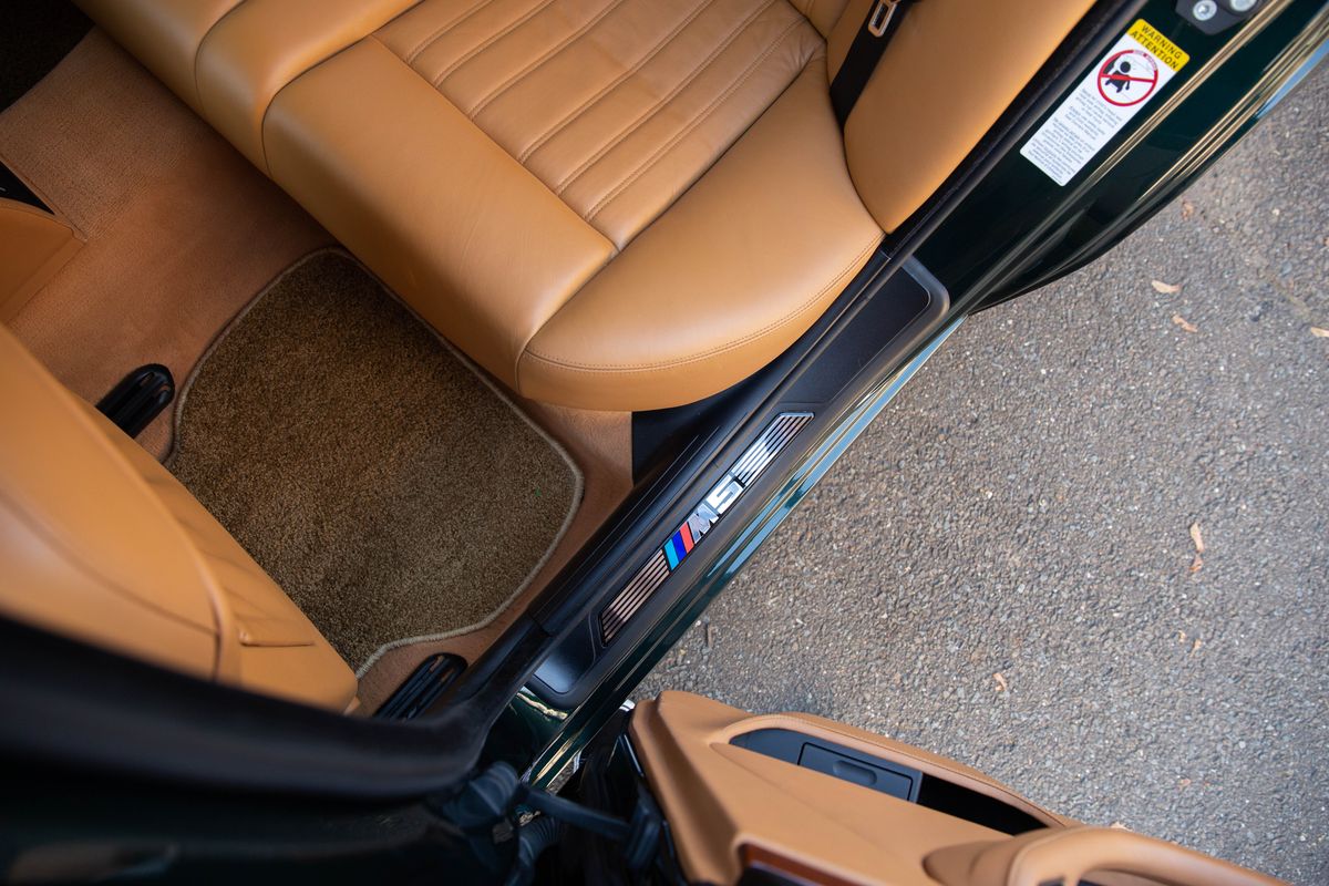 2000 BMW M5