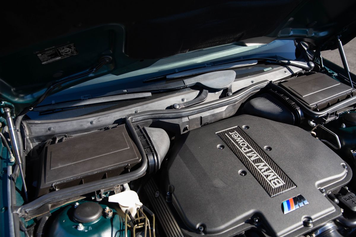 2000 BMW M5
