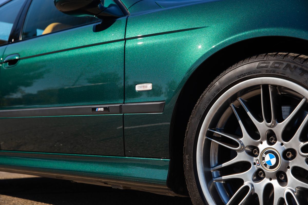 2000 BMW M5