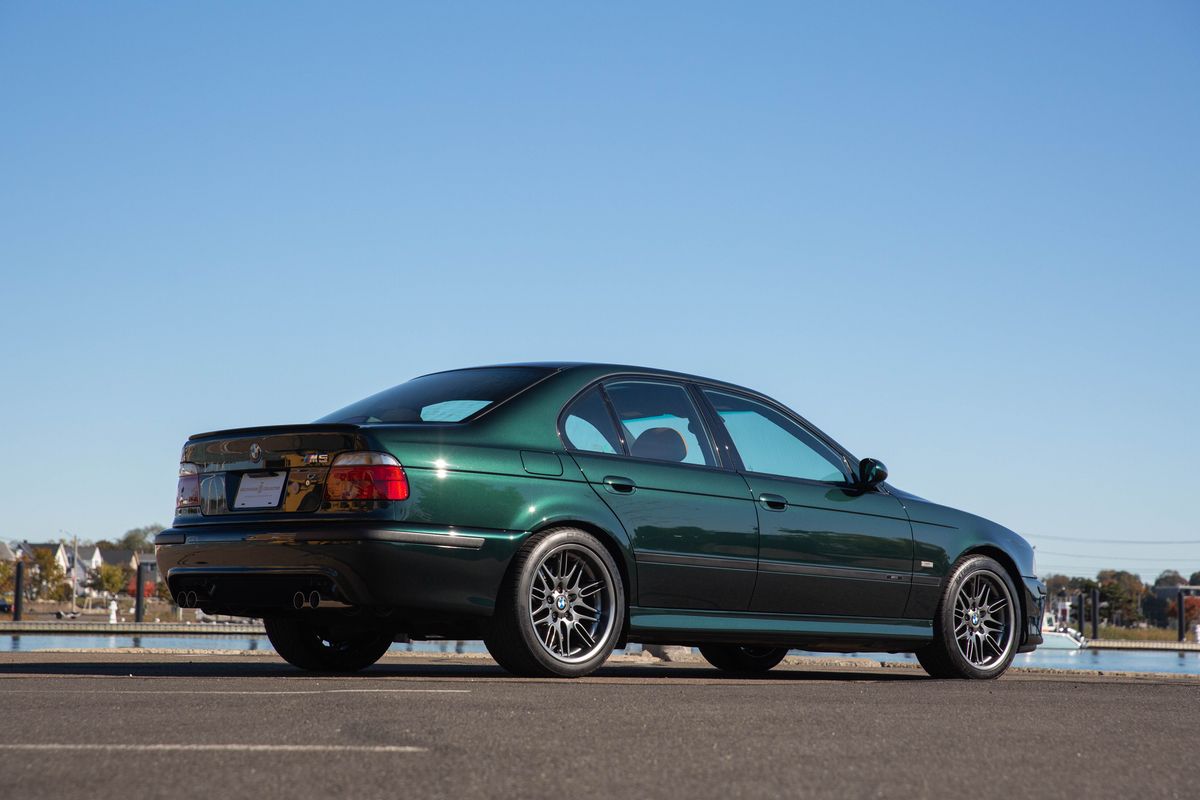 2000 BMW M5