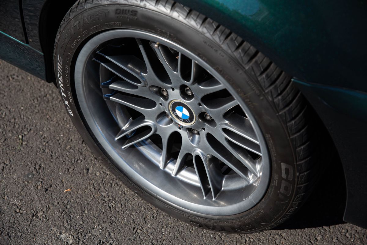 2000 BMW M5