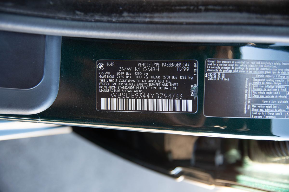 2000 BMW M5