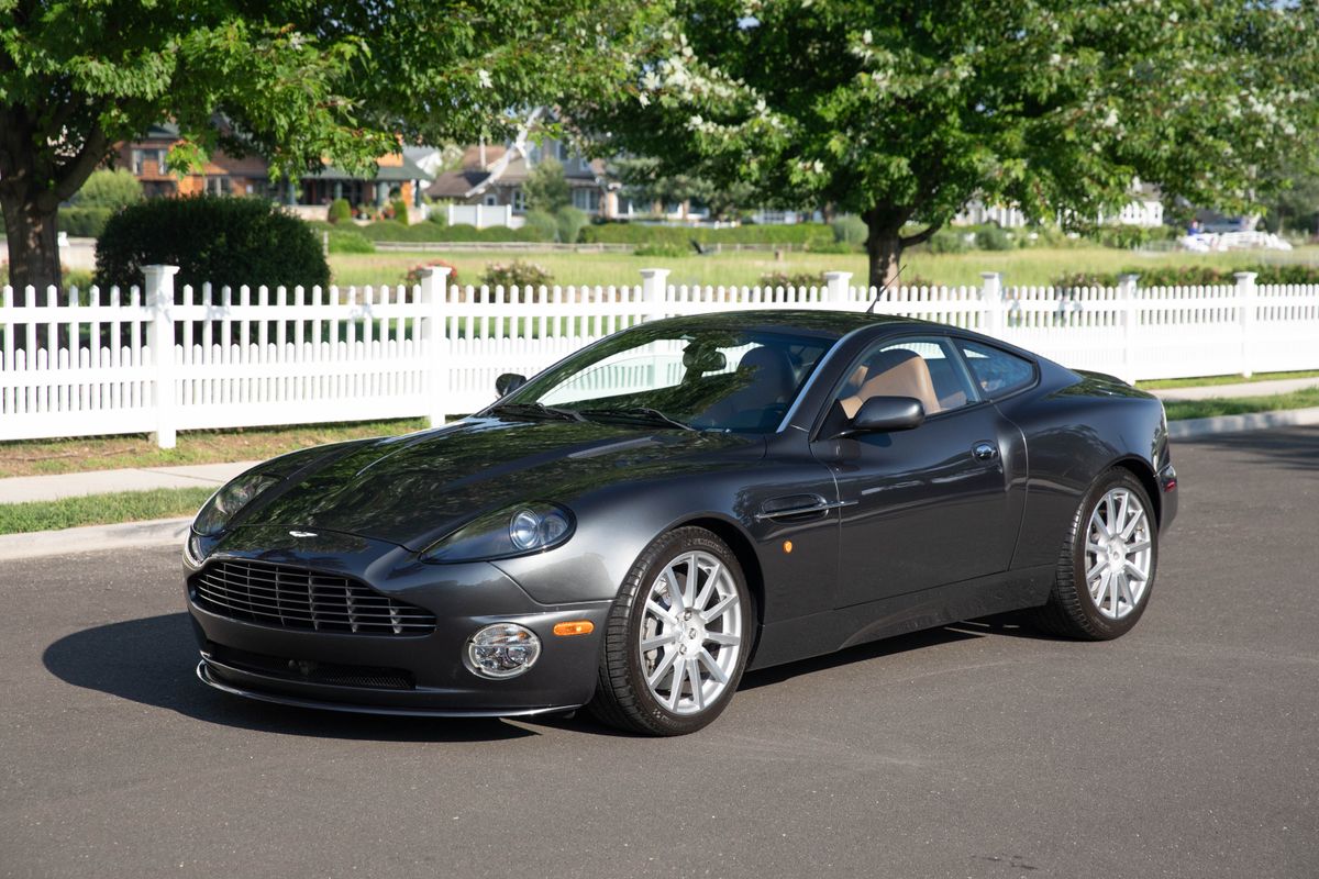 2006 Aston Martin V12 Vanquish S 6-Speed Manual