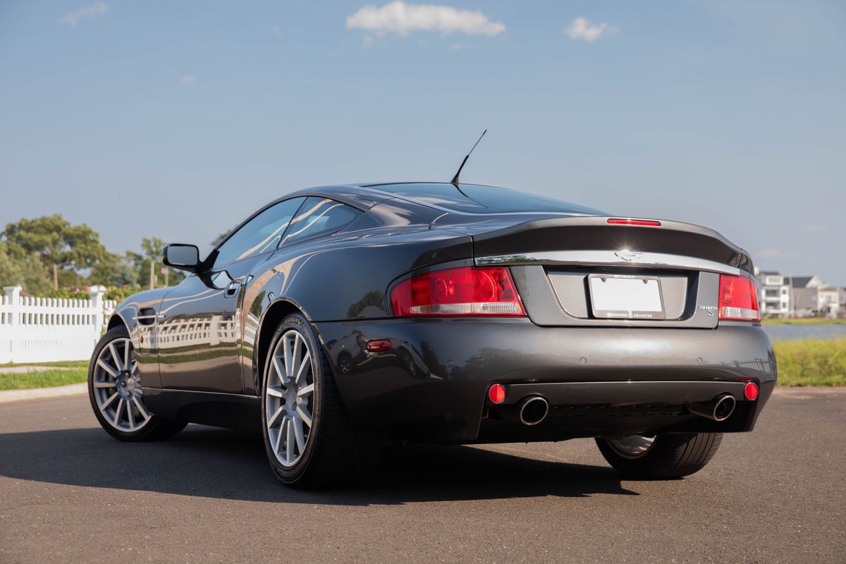 2006 Aston Martin V12 Vanquish S 6-Speed Manual