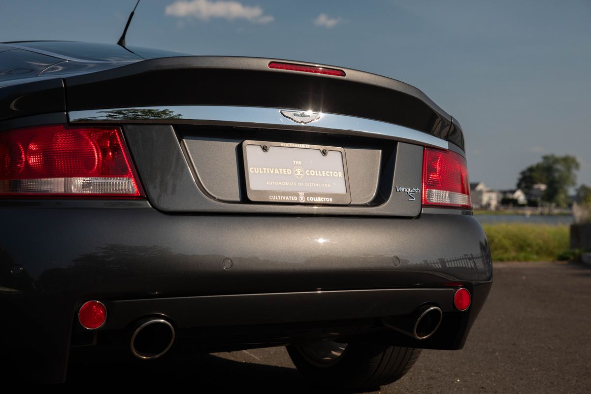 2006 Aston Martin V12 Vanquish S 6-Speed Manual