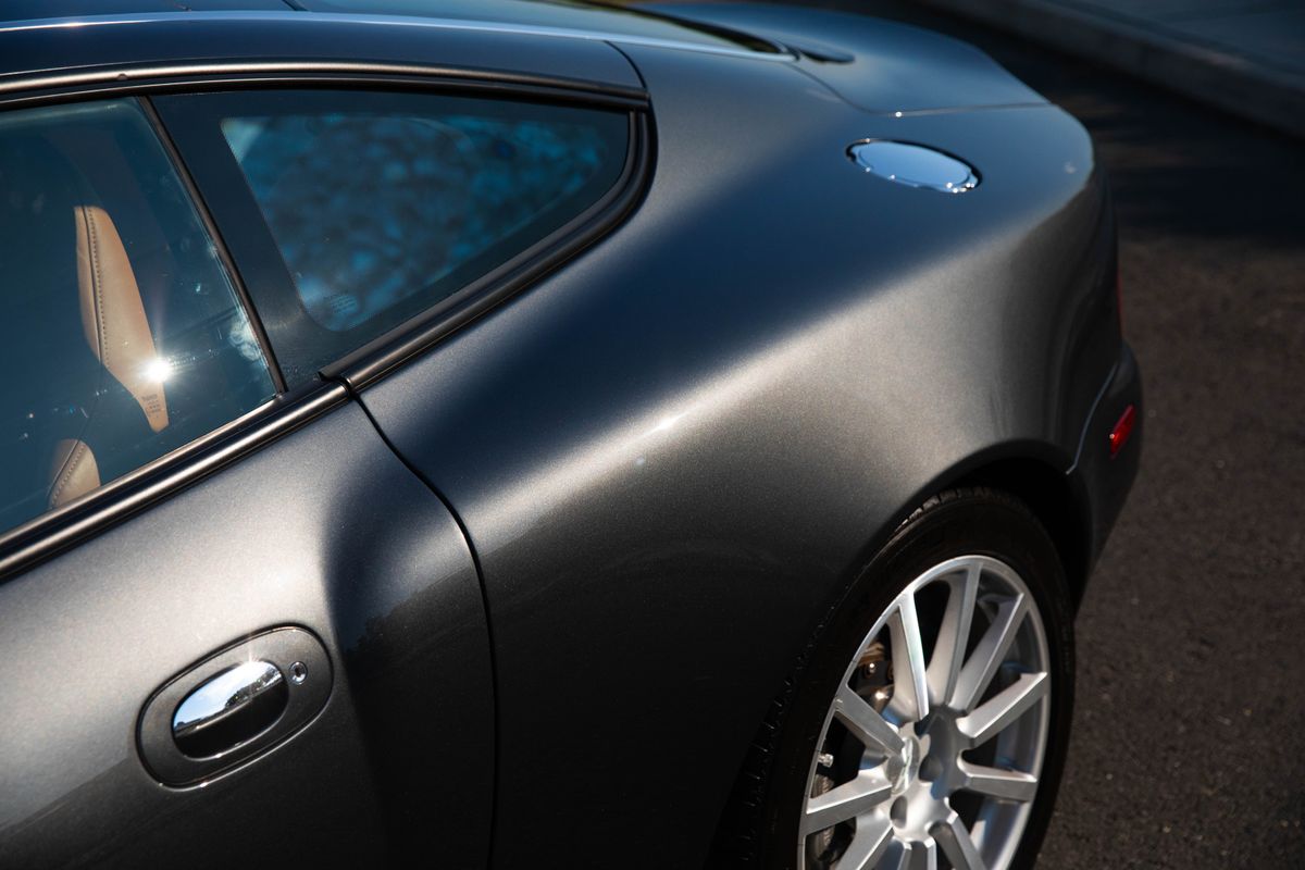 2006 Aston Martin V12 Vanquish S 6-Speed Manual