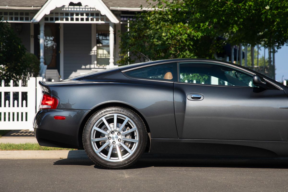 2006 Aston Martin V12 Vanquish S 6-Speed Manual