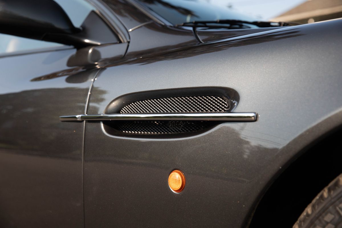 2006 Aston Martin V12 Vanquish S 6-Speed Manual