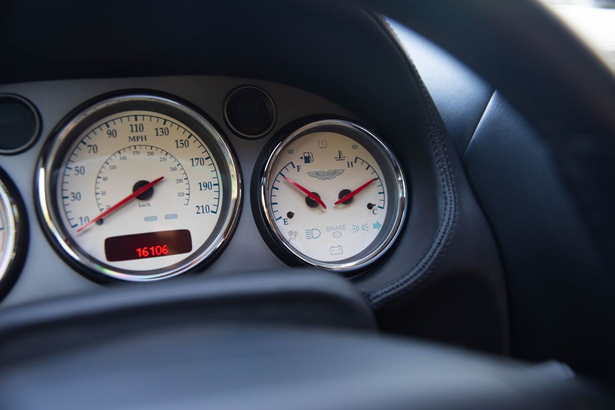 2006 Aston Martin V12 Vanquish S 6-Speed Manual