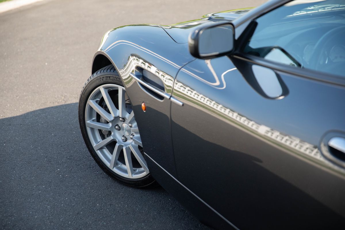 2006 Aston Martin V12 Vanquish S 6-Speed Manual