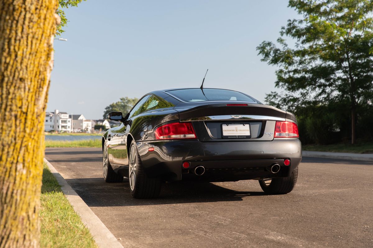 2006 Aston Martin V12 Vanquish S 6-Speed Manual