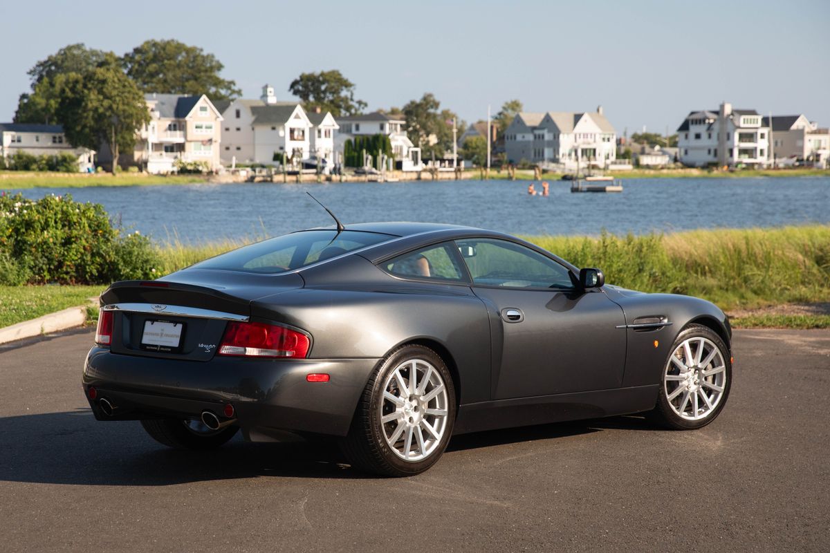 2006 Aston Martin V12 Vanquish S 6-Speed Manual