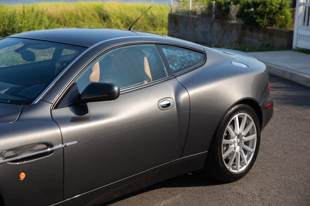 2006 Aston Martin V12 Vanquish S 6-Speed Manual