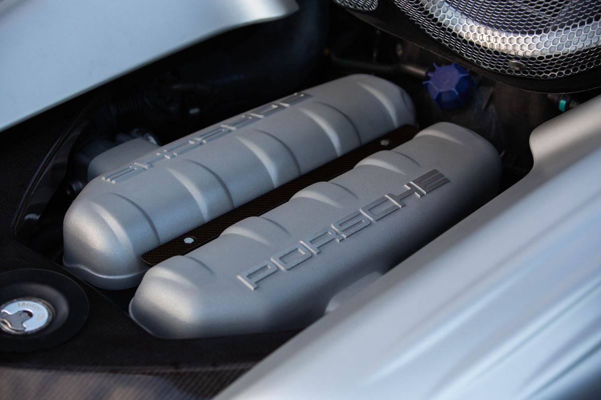 2005 Porsche Carrera GT