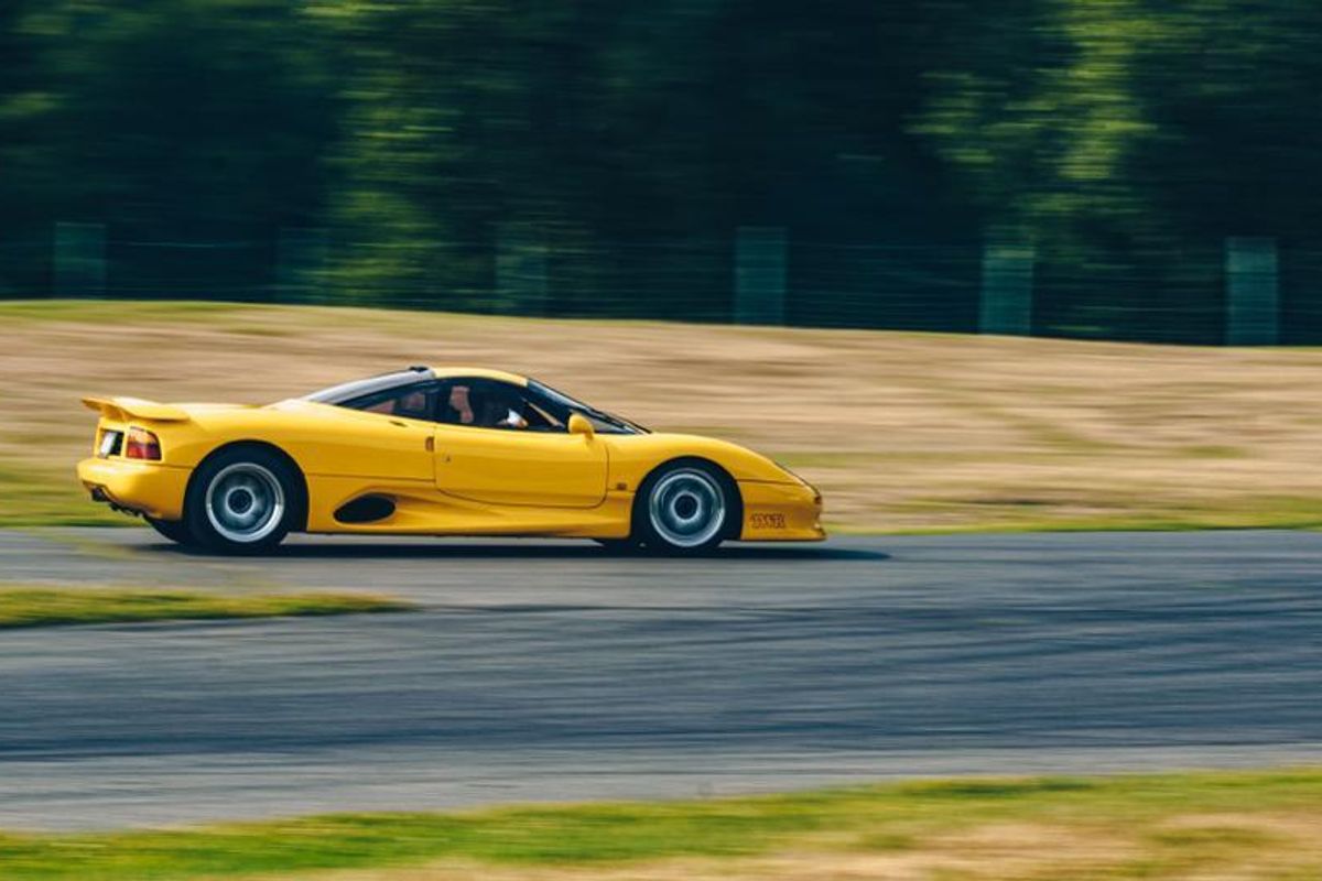 1991 Jaguar XJR-15
