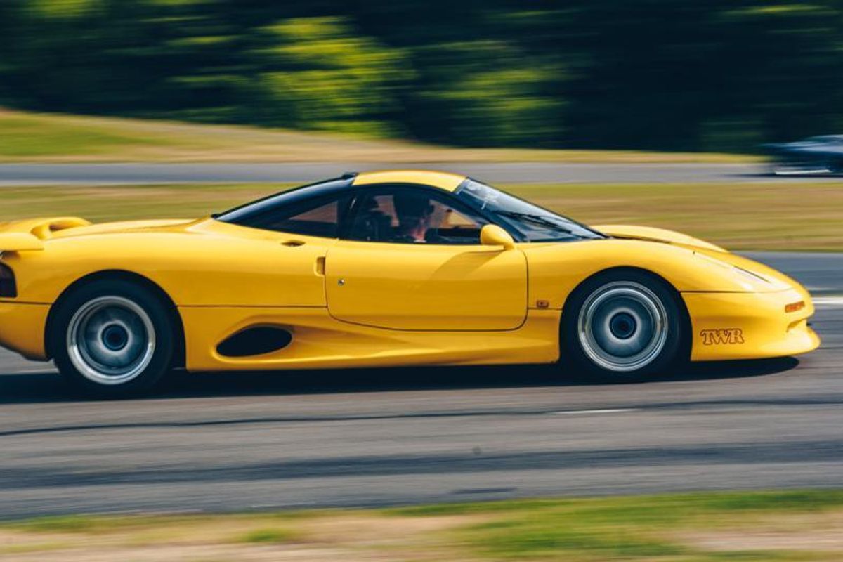 1991 Jaguar XJR-15
