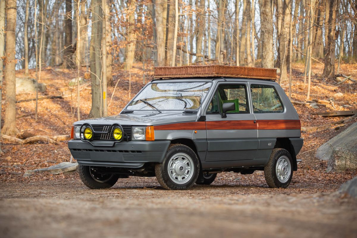 1985 Fiat Panda 4x4 "Pand’Agnelli"