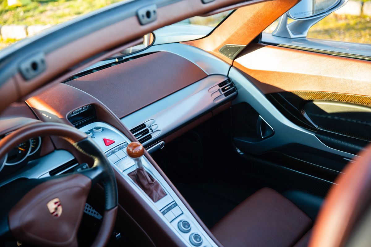 2005 Porsche Carrera GT