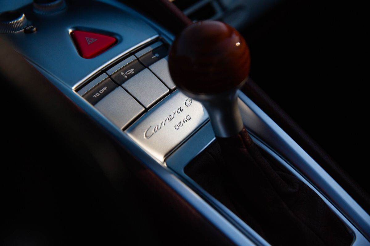 2005 Porsche Carrera GT