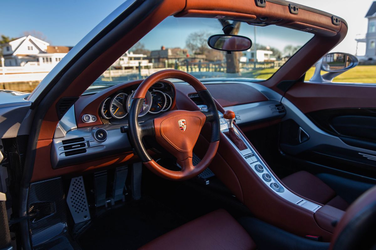 2005 Porsche Carrera GT