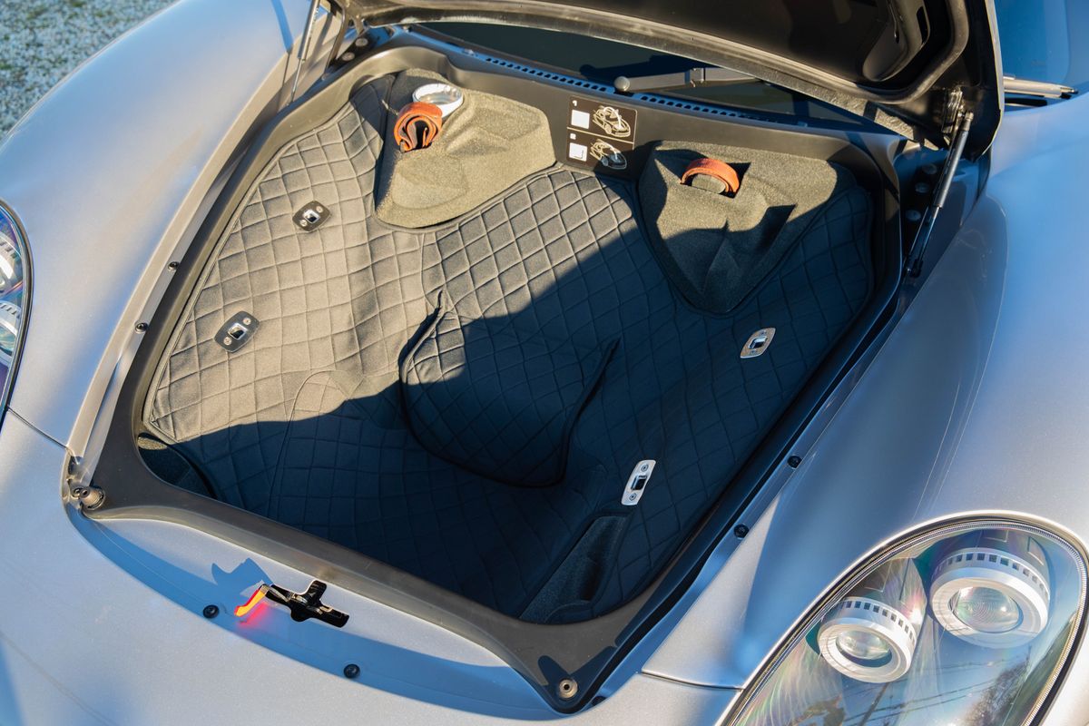 2005 Porsche Carrera GT