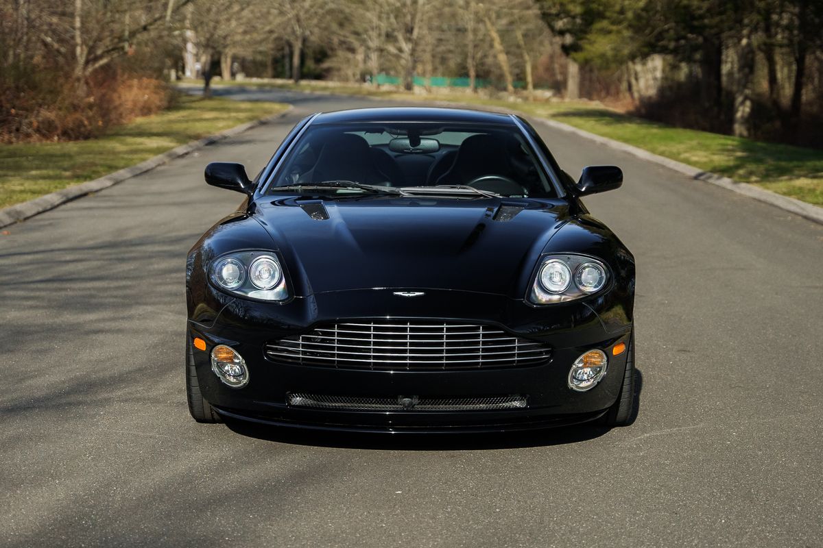 2005 Aston Martin V12 Vanquish S