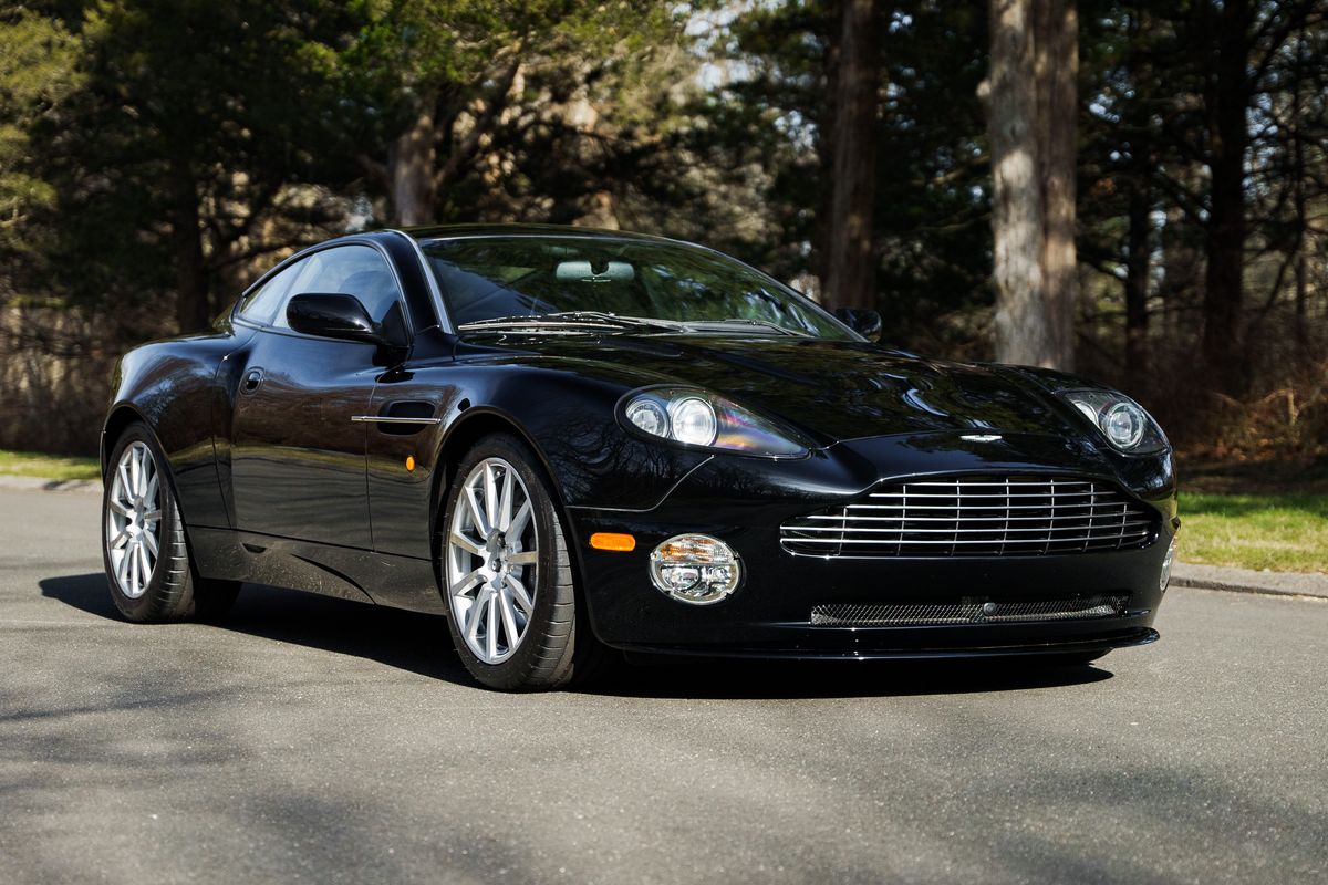 2005 Aston Martin V12 Vanquish S