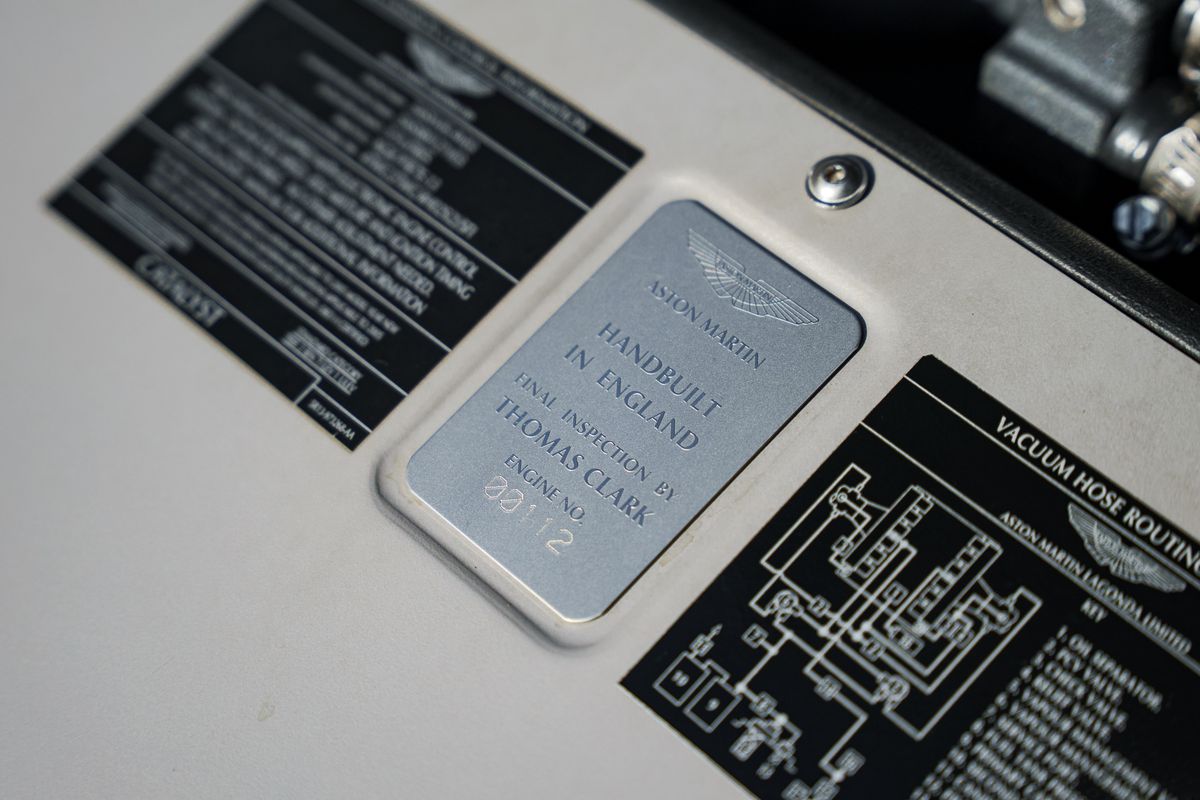 2005 Aston Martin V12 Vanquish S