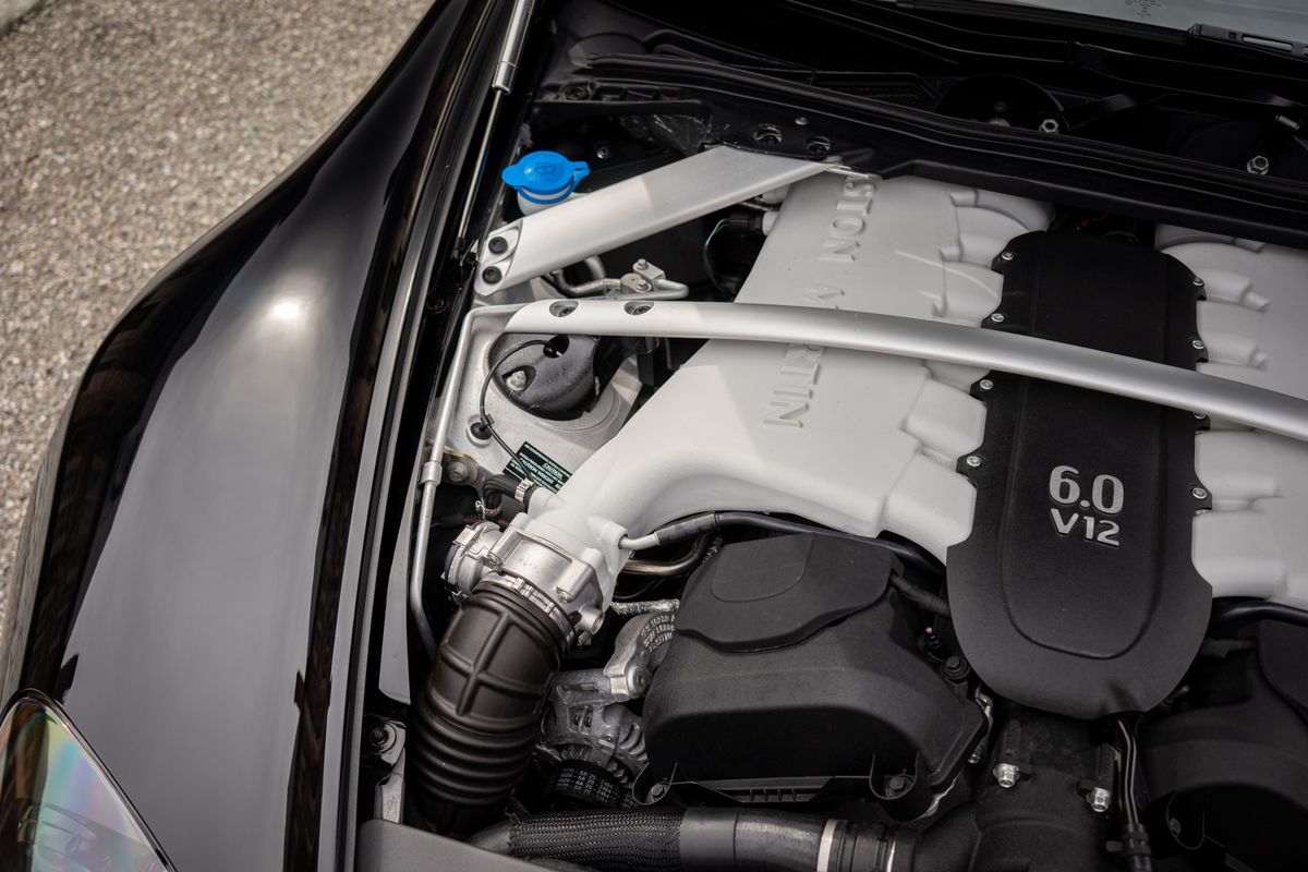 2017 Aston Martin V12 Vantage S