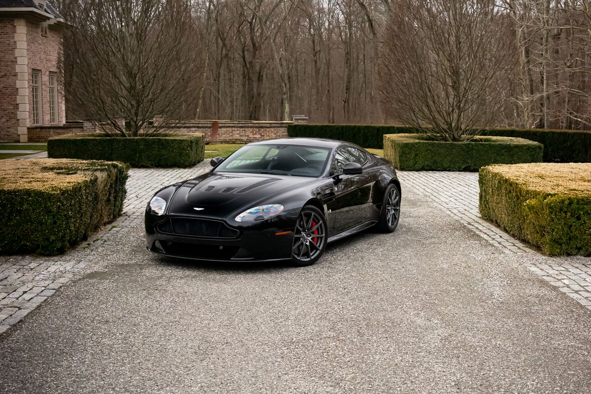 2017 Aston Martin V12 Vantage S