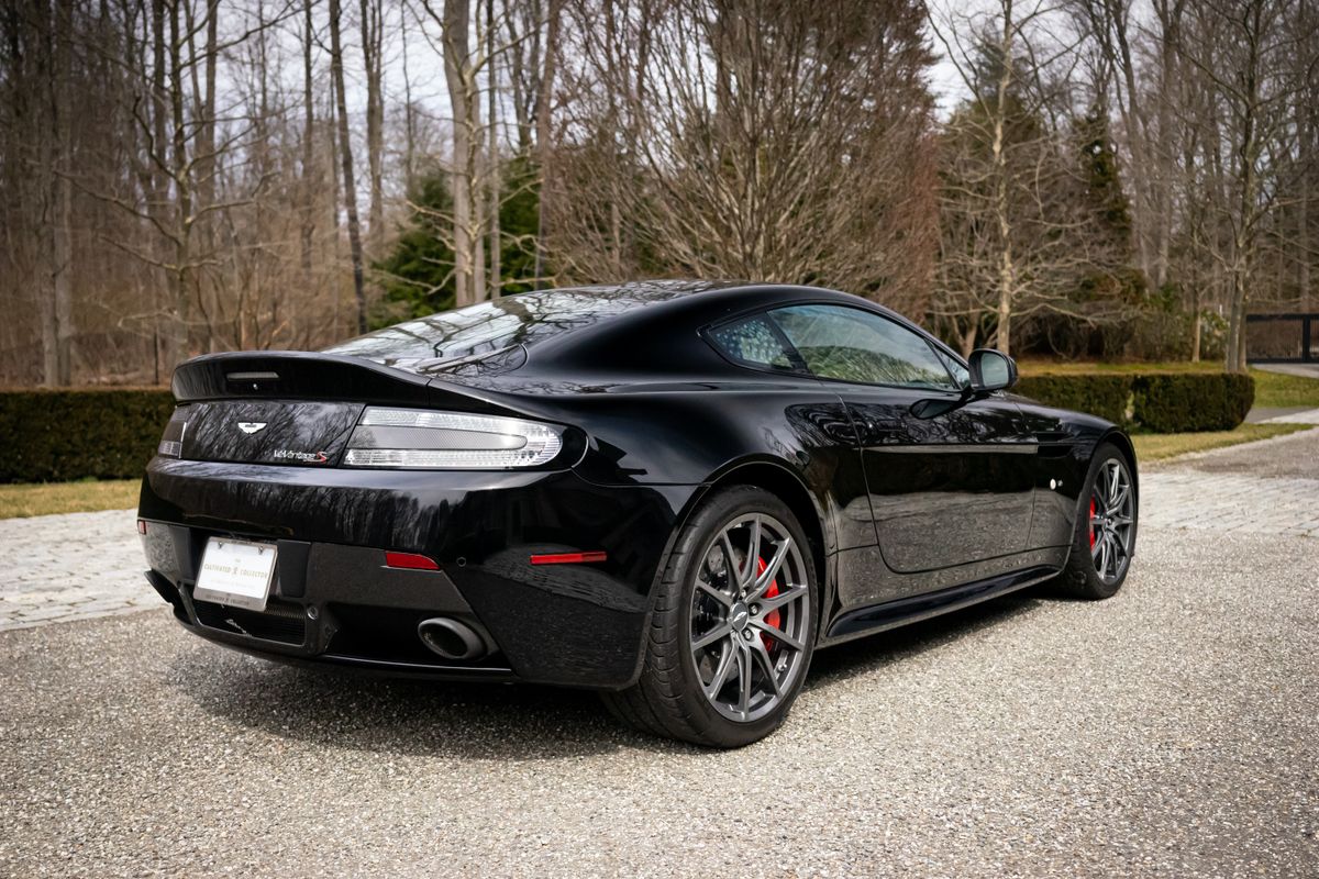 2017 Aston Martin V12 Vantage S