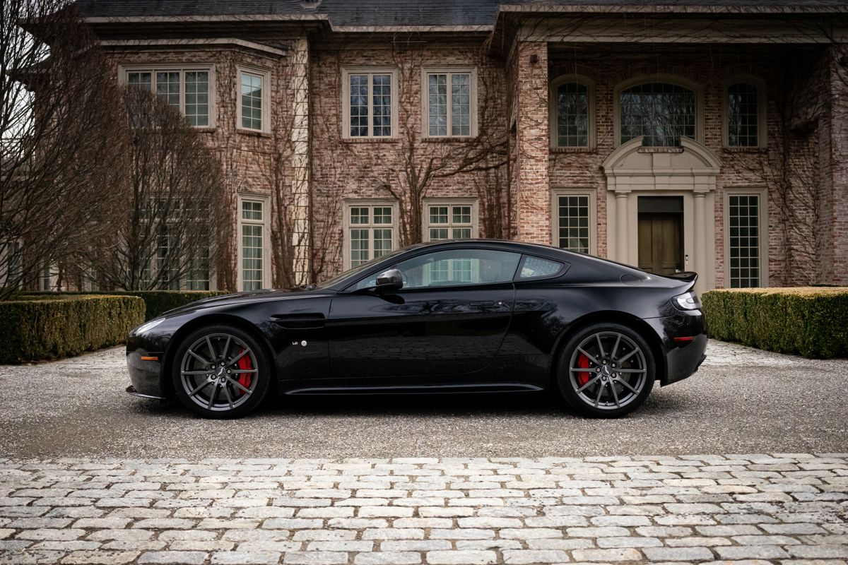 2017 Aston Martin V12 Vantage S