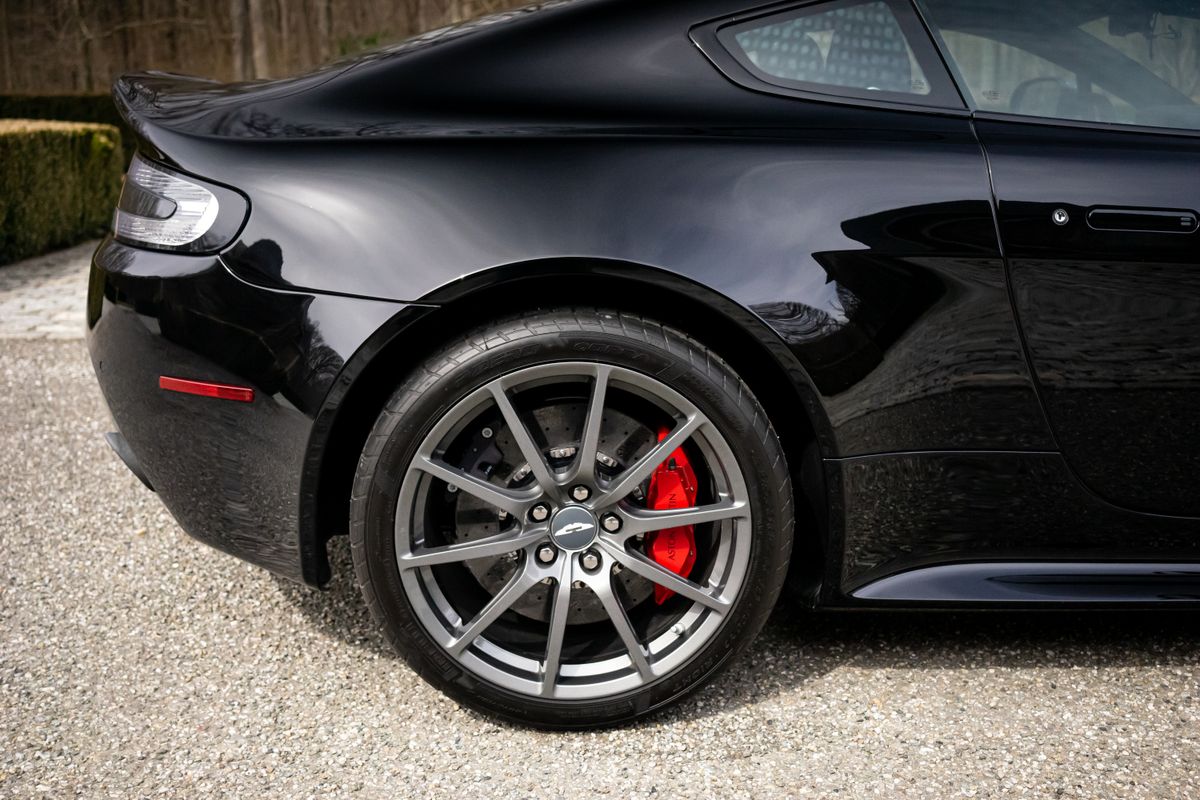2017 Aston Martin V12 Vantage S