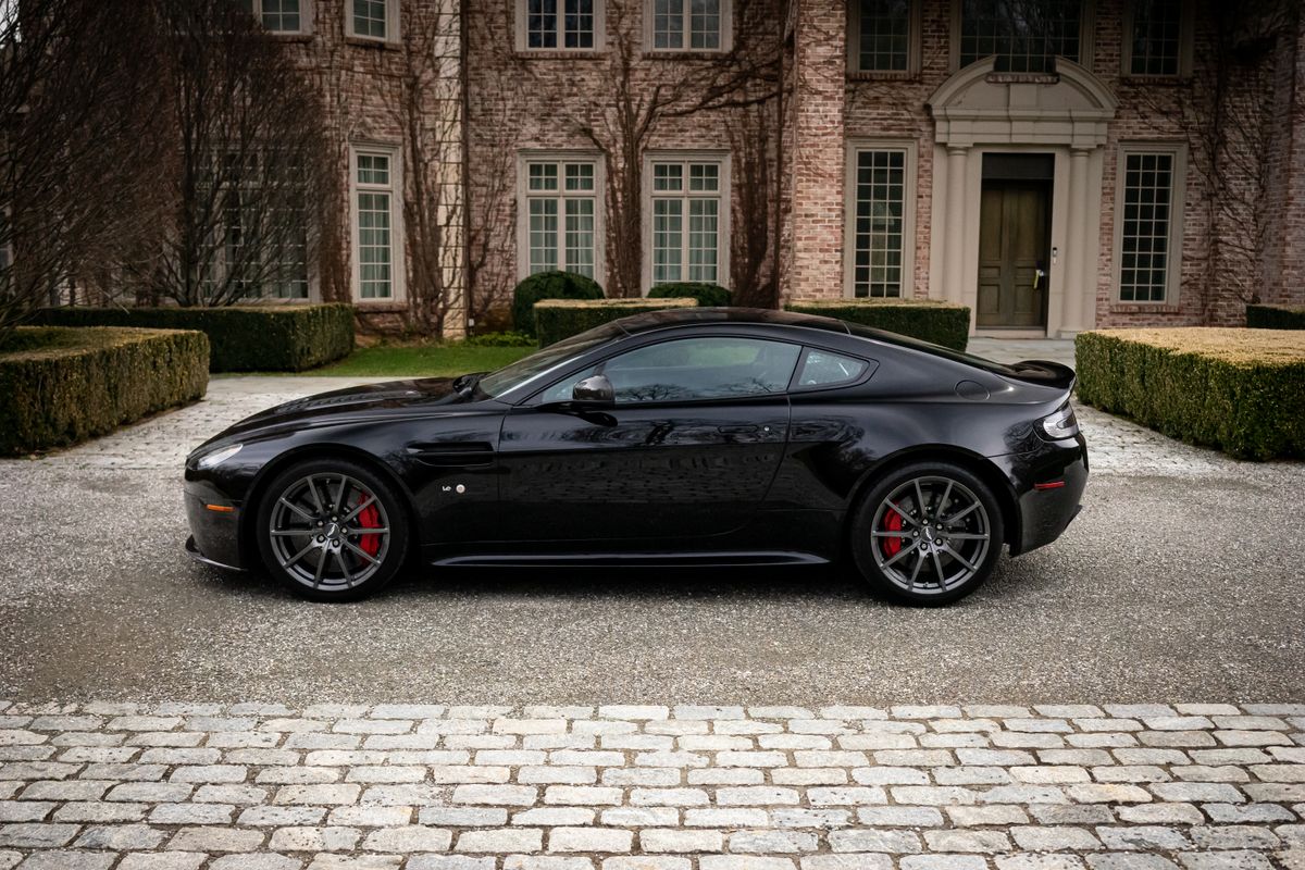 2017 Aston Martin V12 Vantage S