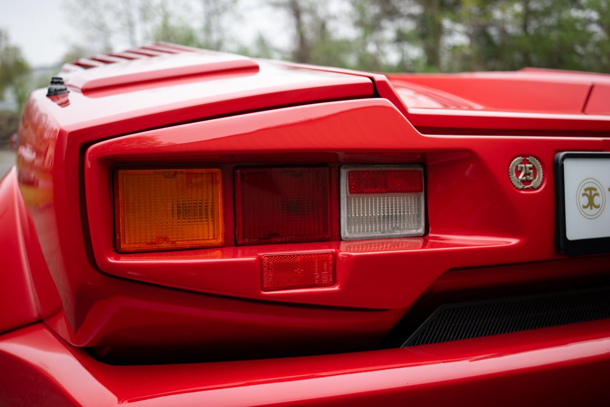 1989 Lamborghini Countach "Downdraft" 25th Anniversary