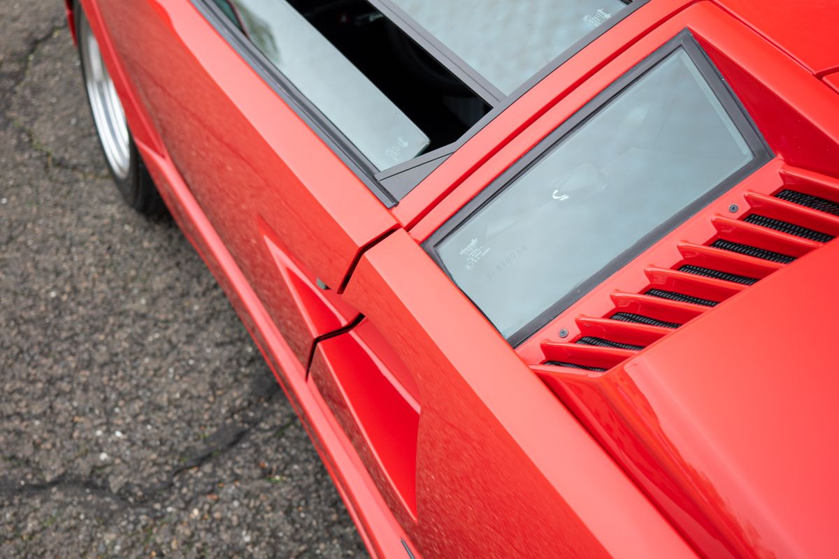 1989 Lamborghini Countach "Downdraft" 25th Anniversary