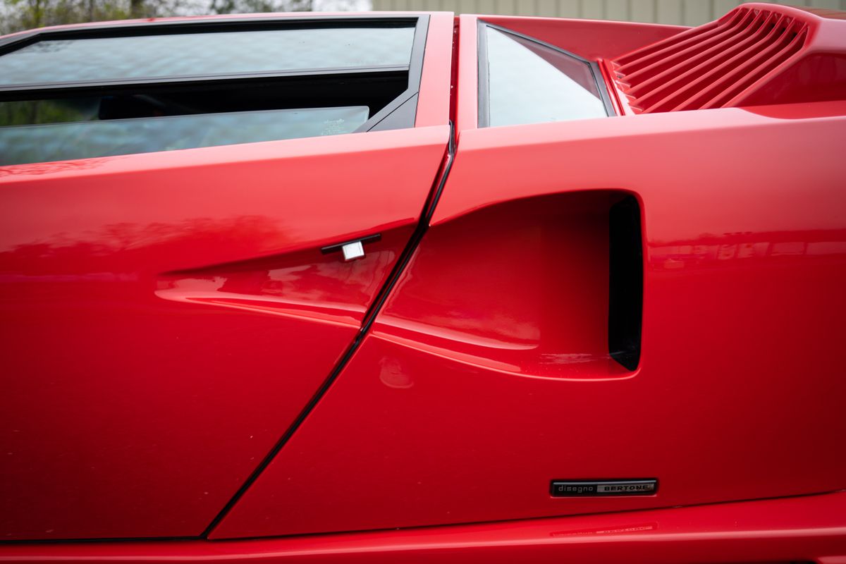 1989 Lamborghini Countach "Downdraft" 25th Anniversary
