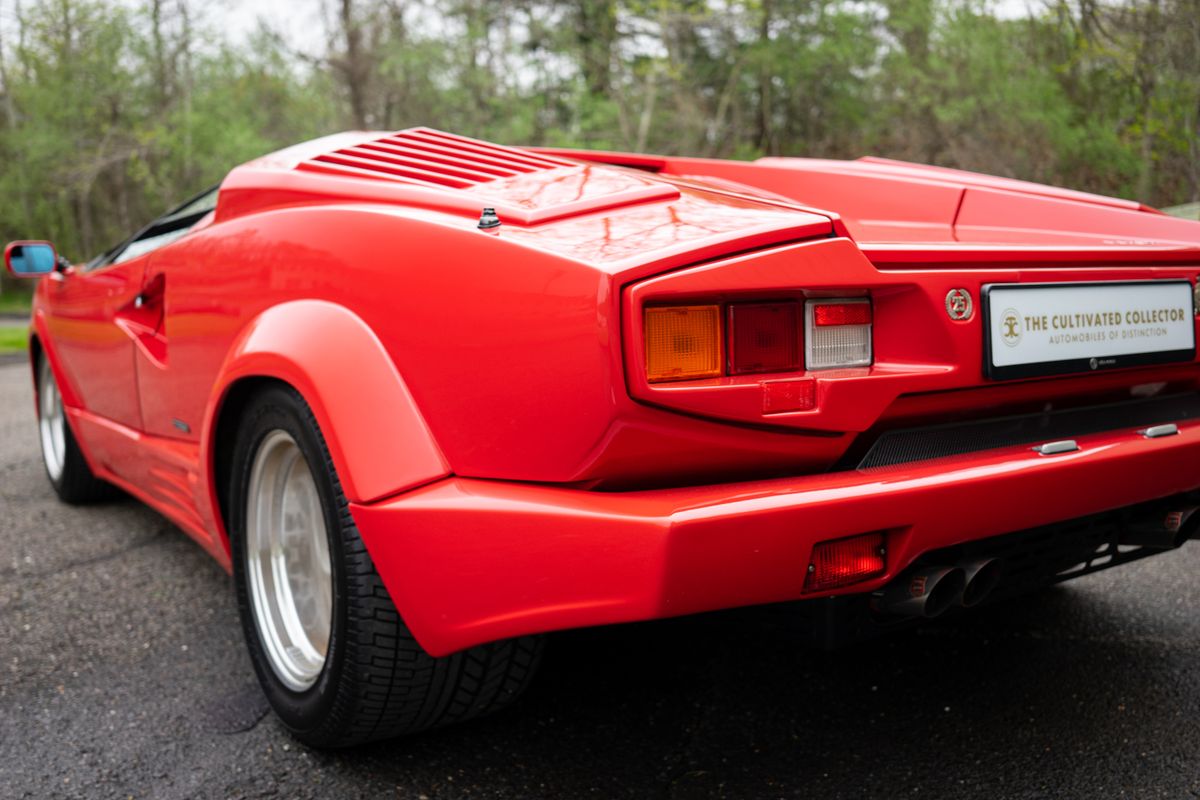 1989 Lamborghini Countach "Downdraft" 25th Anniversary