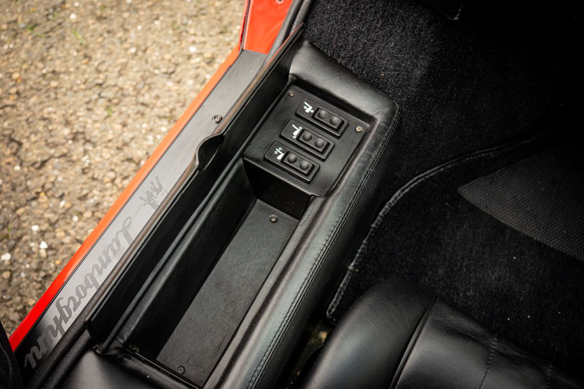 1989 Lamborghini Countach "Downdraft" 25th Anniversary